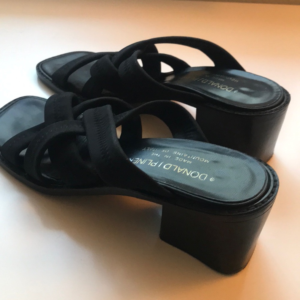 Donal J Pliner Black Stretch Sandals